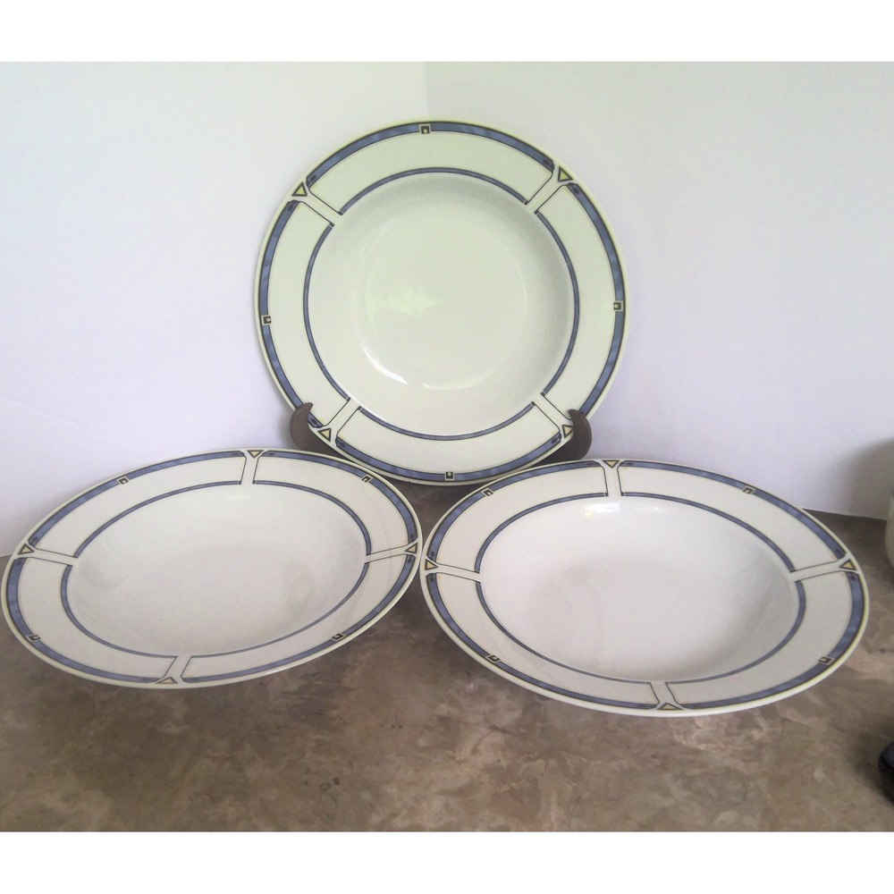DOMESTIC Vienna Blue Porcelain Bowls Set‎ of 3 Soup Pasta Dishes White Blue
